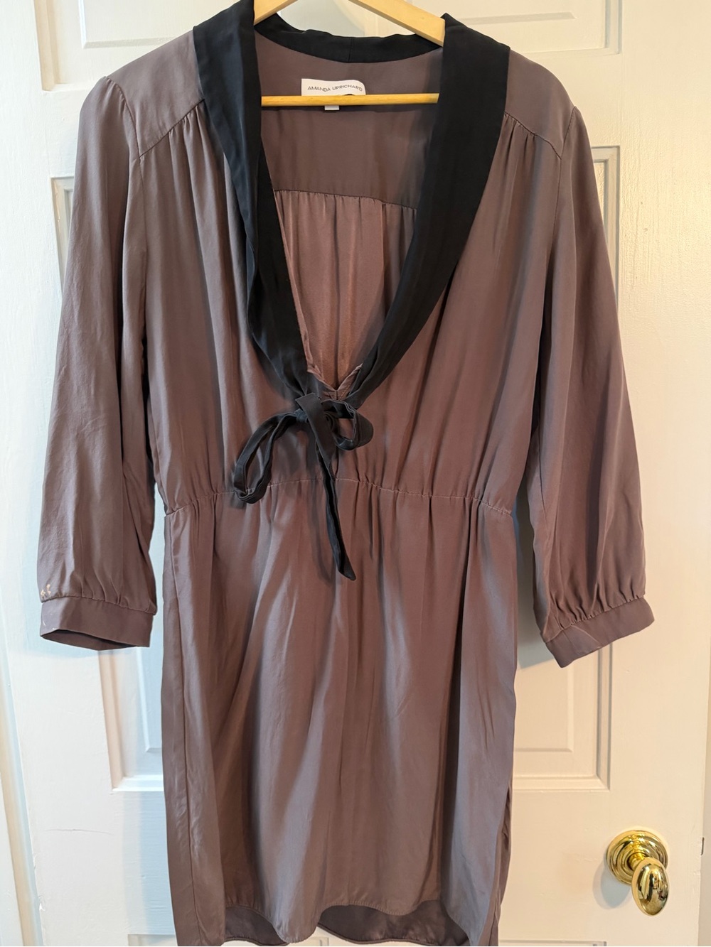 Amanda Uprichard 100% Silk Taupe Tie-Neck Dress Size M Black Trim Tunic Shift